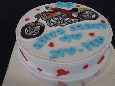 עוגה ליומולדת מעוצבת אופנוע